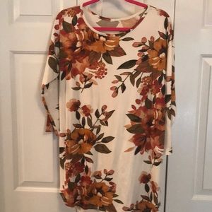 Boutique top worn 2 times